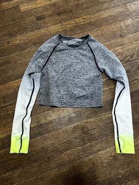 victoriassecret PINK seamless cropped workout top medium